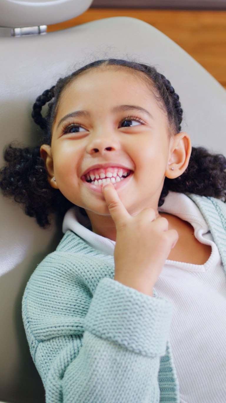 Young girl consultation dentist